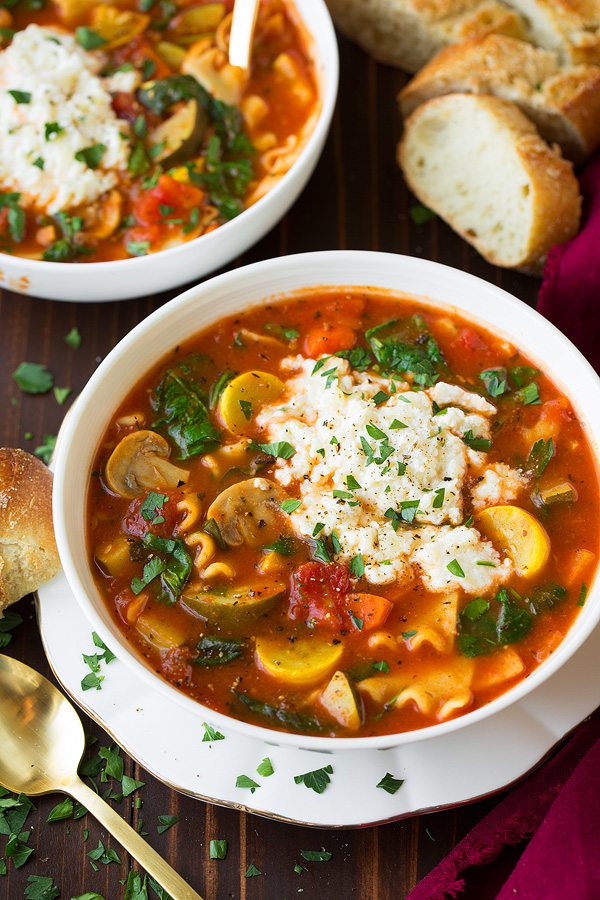Easy Vegetable Lasagna Soup: Healthy Indulgence & Flavor